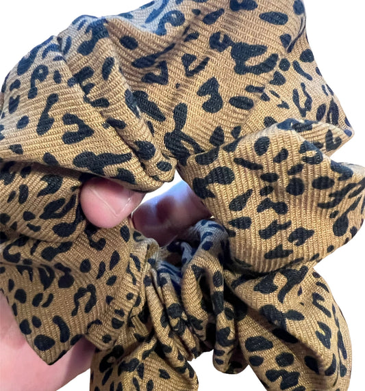 Back 2 School- Scrunchie Leopard